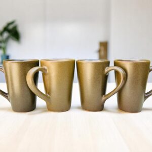 Set de 4 Tazas Altas de Cerámica Café Oscuro – 10 oz – Diseño Cónico Artesanal Pintado a Mano – Estilo Elegante para Café, Té o Chocolate