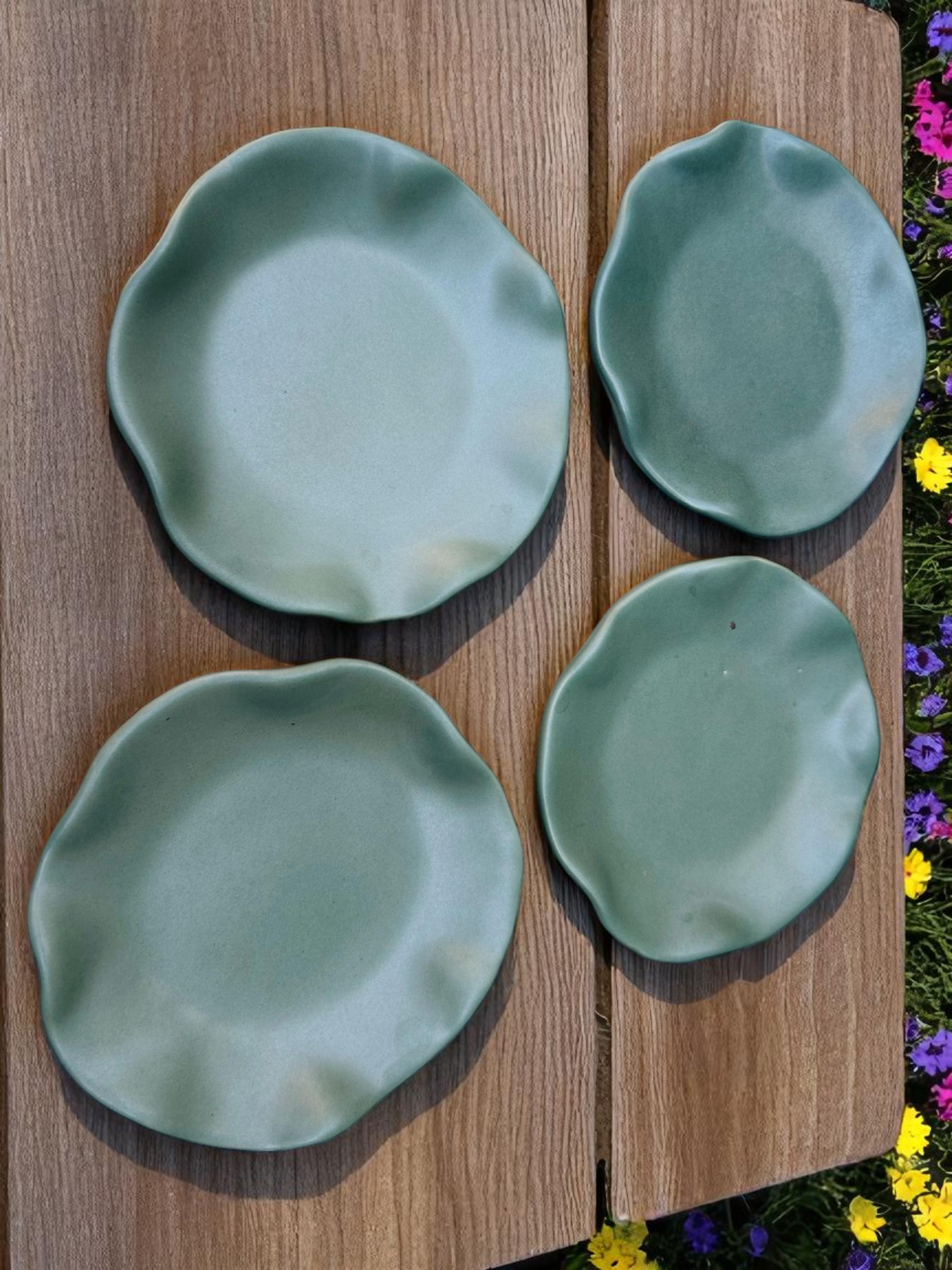 Set de 4 Platos de Gres – 16 cm – Diseño Olas Color Verde Olivo Mate – Vajilla Artesanal Moderna para Postres, Entradas o Fruta - Imagen 4
