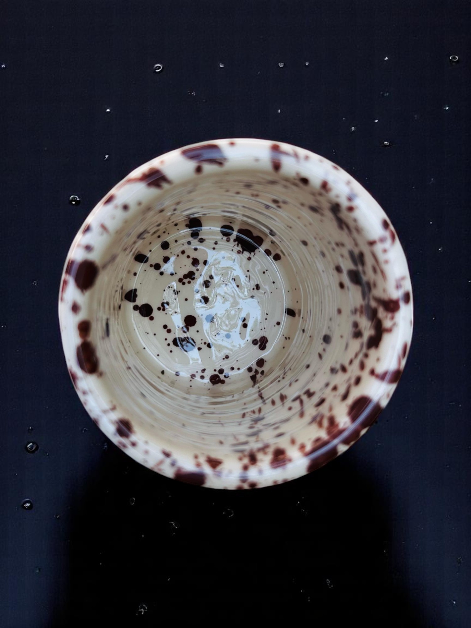 Set de 4 Vasos Blancos con Salpicado Café – 12 oz – Diseño Espiral – Vasos Hechos a Mano para Café, Té o Agua – Estilo Natural y Elegante - Imagen 4