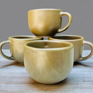 Set de 4 Tazas de Gres de 14 oz – Cerámica Artesanal en Color Café Profundo – Estilo Marrón Oscuro Natural – Para Café, Té o Chocolate